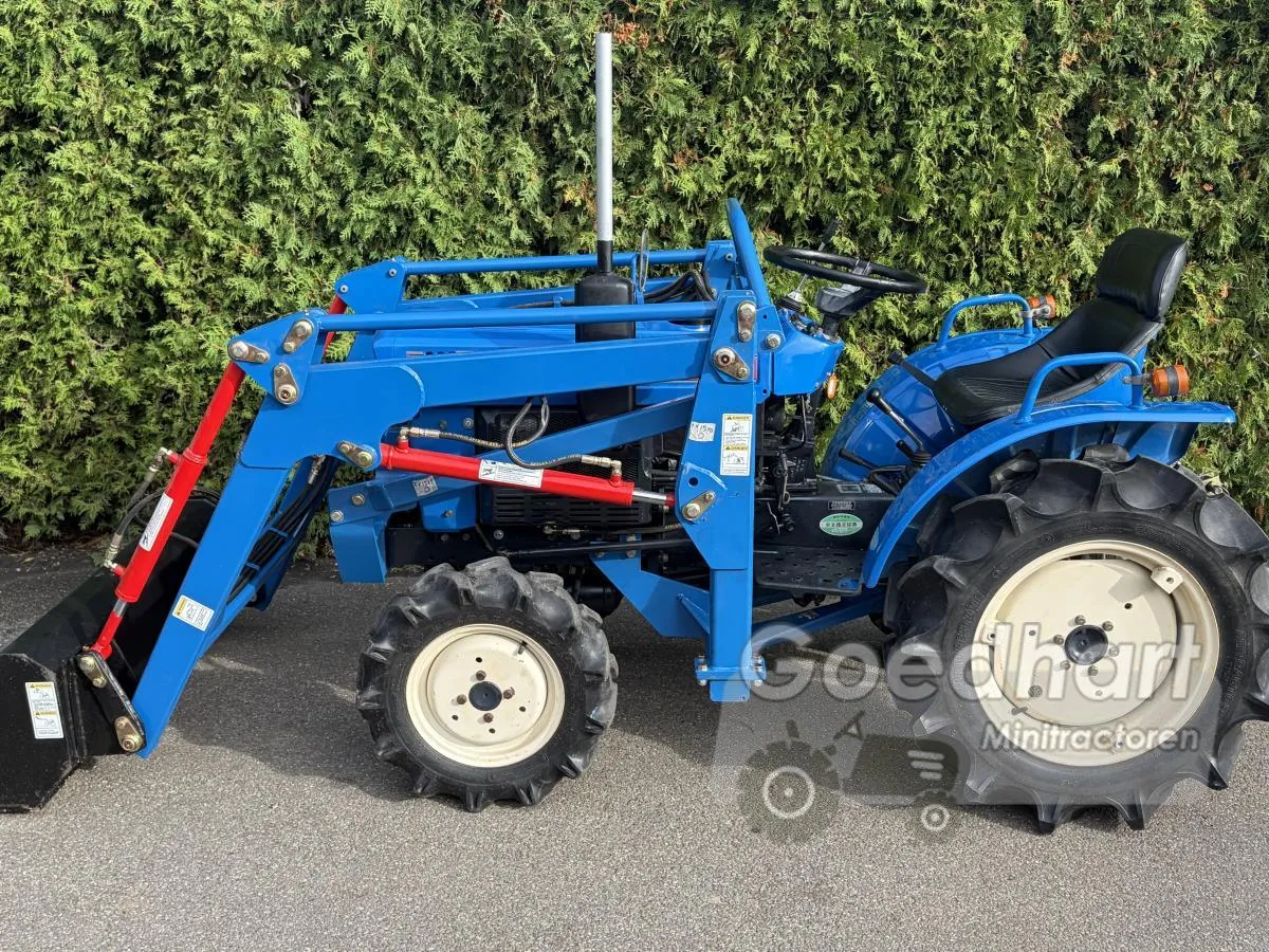Mini tractor Iseki TX155F met voorlader